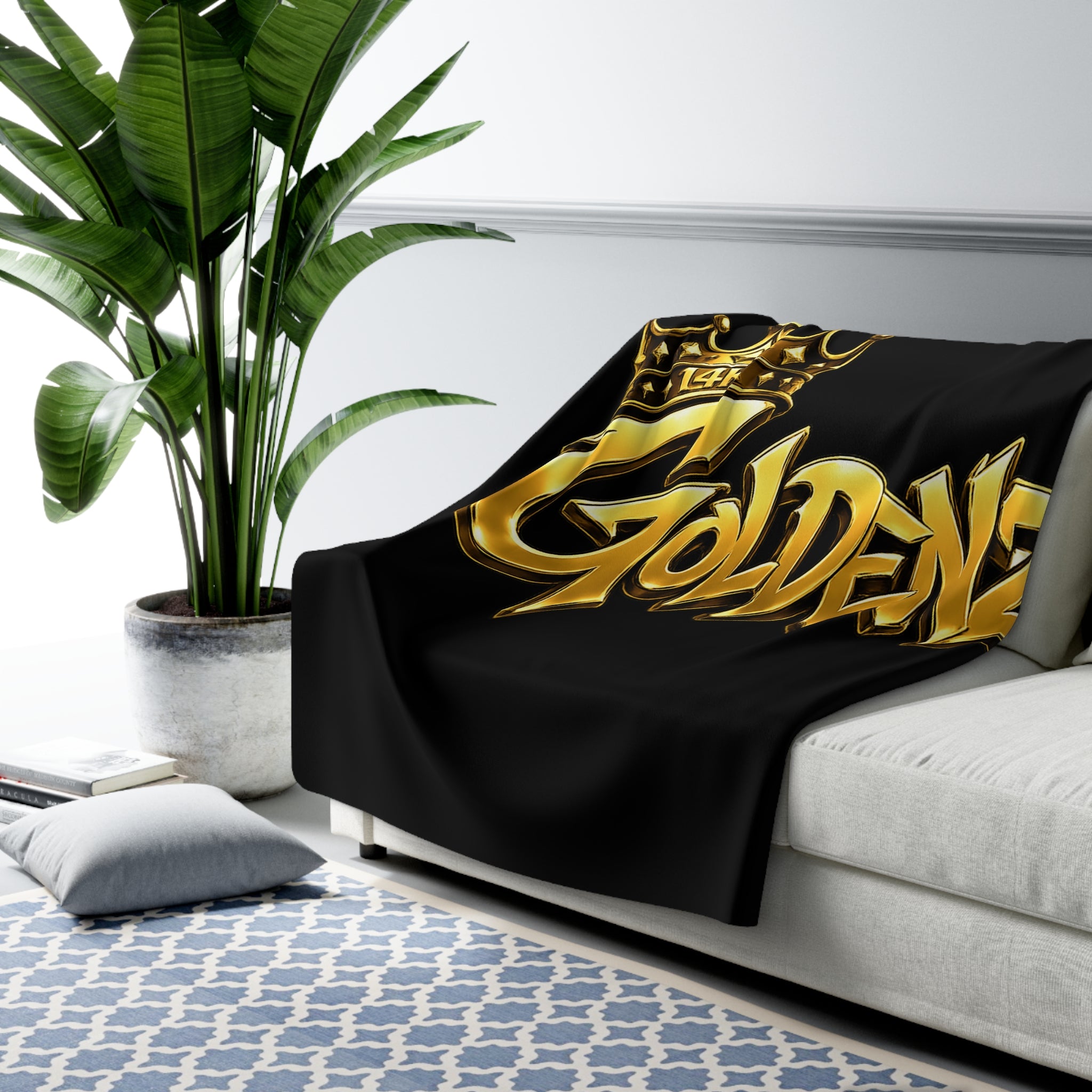Goldenz Crown Sherpa Blanket — Luxe Gold Graffiti Throw